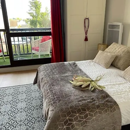 Appartement La Fregate -studio Lumineux Et Verdoyant Trouville-sur-Mer