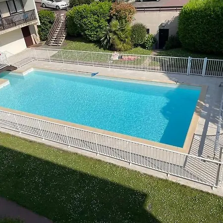 Apartment La Fregate -studio Lumineux Et Verdoyant Trouville-sur-Mer